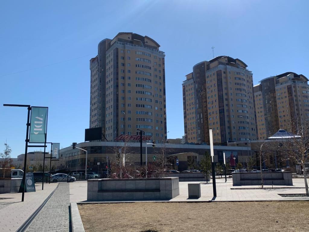 Квартира С Видом На Abu Dhabi Plaza Nur-Sultan  Exterior photo