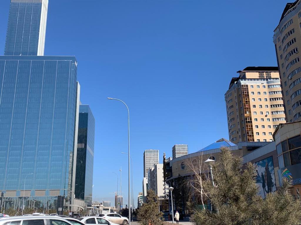 Квартира С Видом На Abu Dhabi Plaza Nur-Sultan  Exterior photo